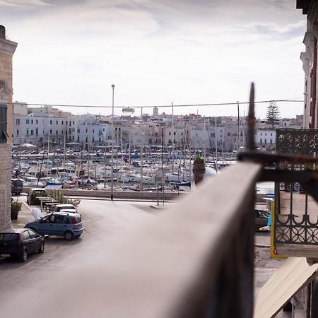 Seaport #Rooms Trani Buitenkant foto